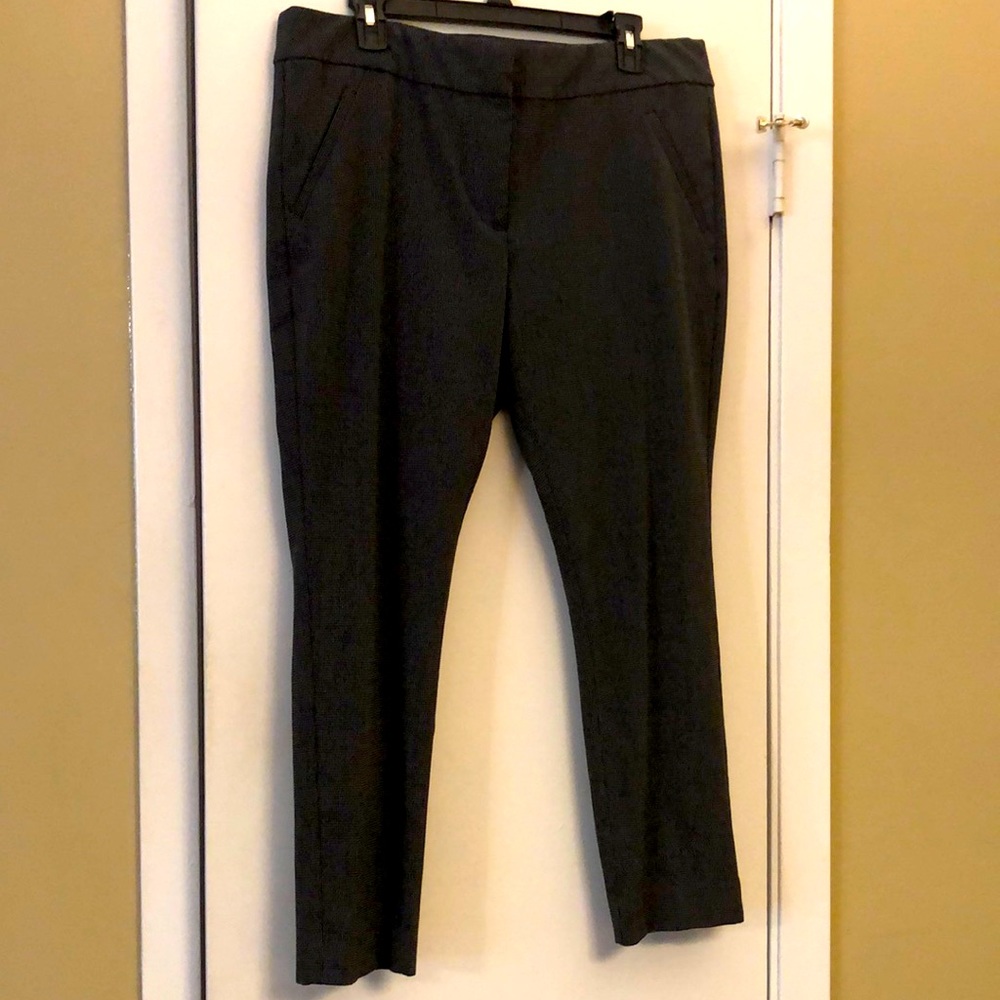 Ann Taylor loft petites black and white pants
